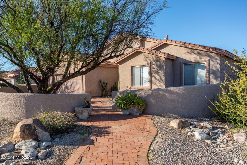 26-web-or-mls-10703 E Placita Marimba-27