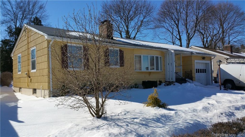 178 Roseland Ave, Waterbury, CT 06710 - photo 1