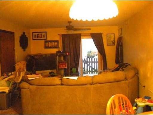 371 Aiken Ave unit 13, Lowell, MA 01850 - photo 1