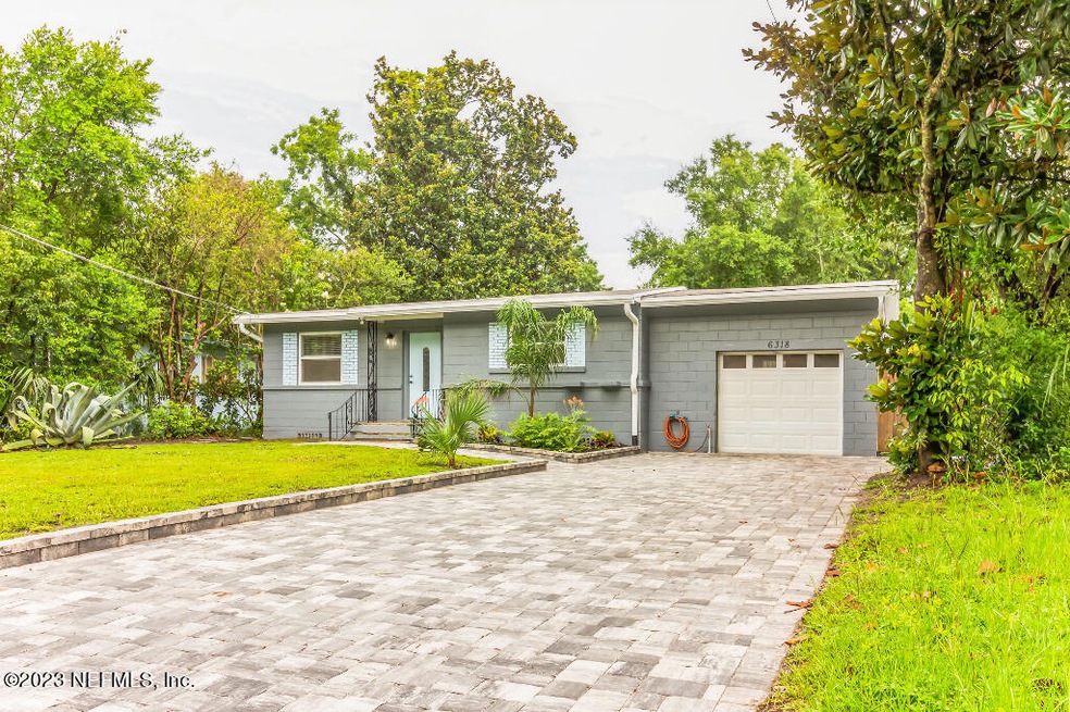 6318 Autlan Dr, Jacksonville, FL 32210 - photo 1