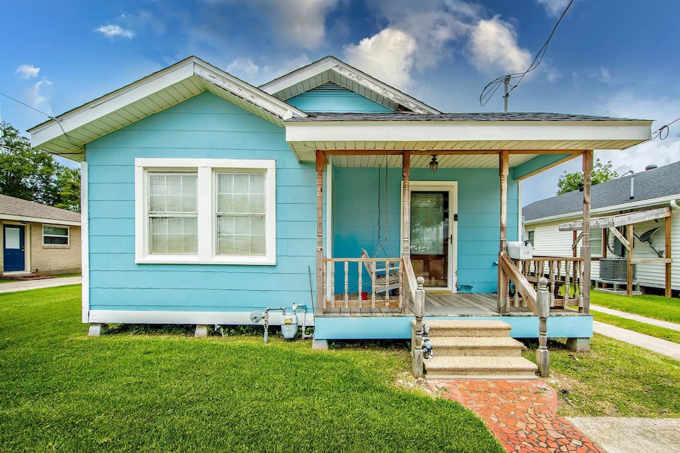 215 Palm Ave, Houma, LA 70364 - photo 1