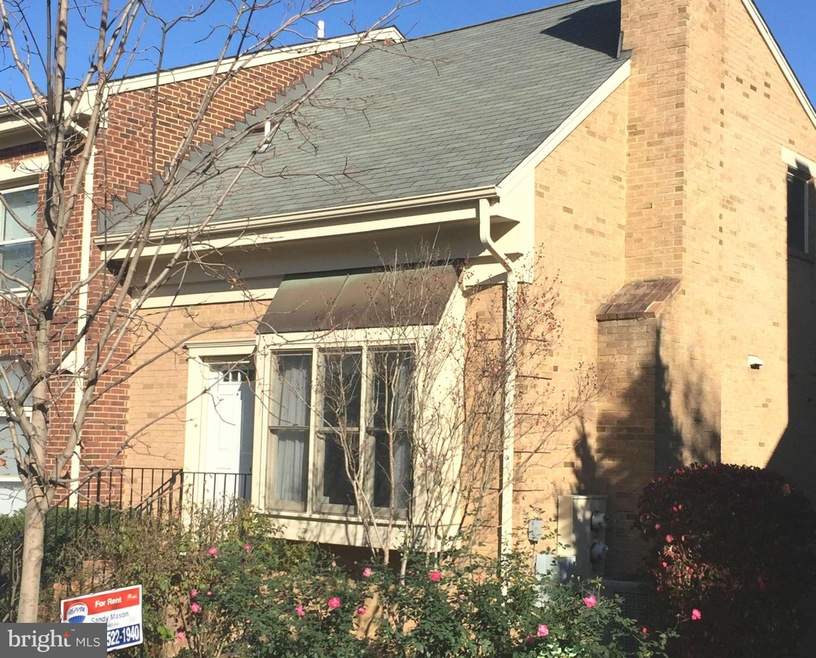 2530 Fairfax Dr unit B, Arlington, VA 22201 - photo 1