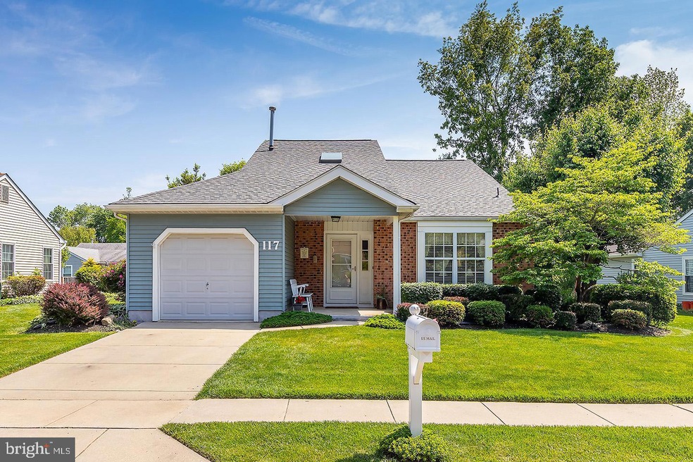 117 Lakebridge Dr, Woodbury, NJ 08096 - photo 1