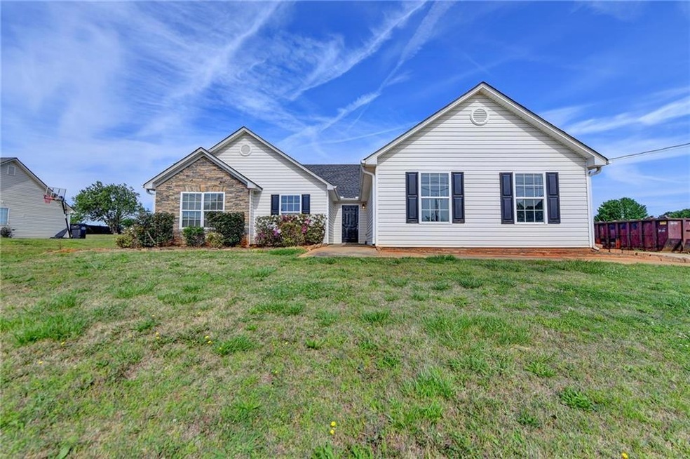 135 Mills Creek Ln, Covington, GA 30016 - photo 1