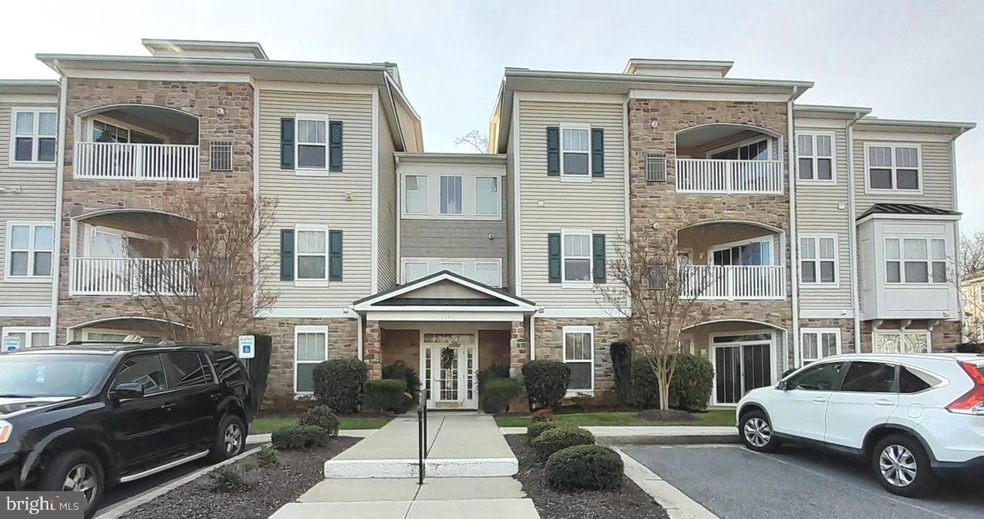 304 Wyndham Cir, Owings Mills, MD 21117 - photo 1