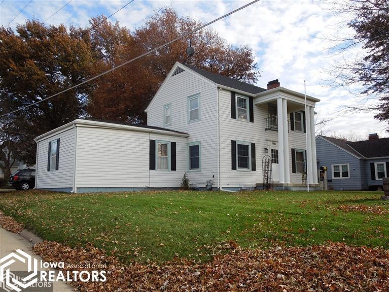 1301 S Elm St, Shenandoah, IA 51601 - photo 1