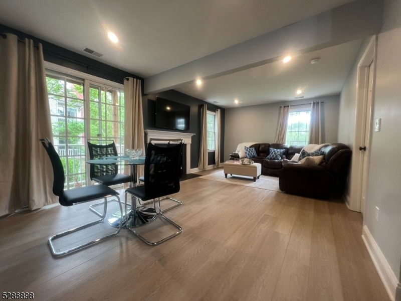 343 Potomac Dr unit 1, Basking Ridge, NJ 07920 - photo 1