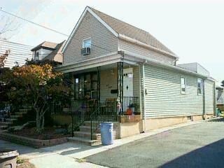 720 Hudson Ave, Secaucus, NJ 07094 - photo 1