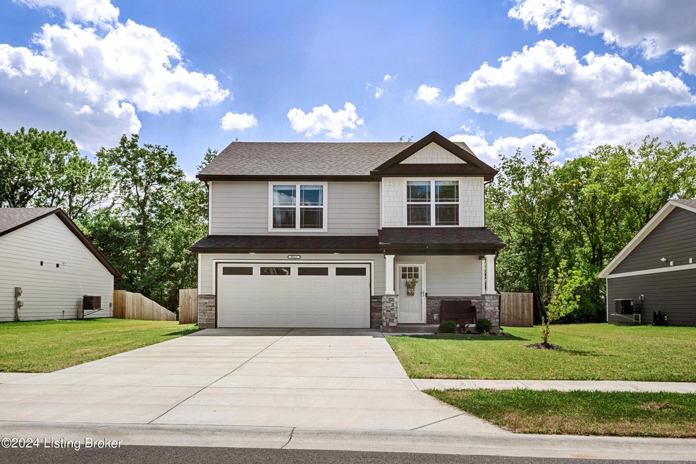 9012 Manslick Commons Dr, Louisville, KY 40219 - photo 1