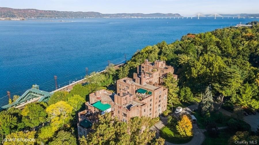 100 Ardsley Ave W unit 4N, Irvington, NY 10533 - photo 1