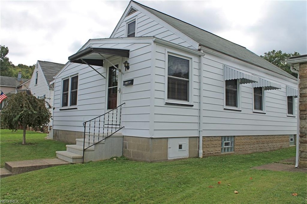 1627 Spring St, Coshocton, OH 43812 - photo 1