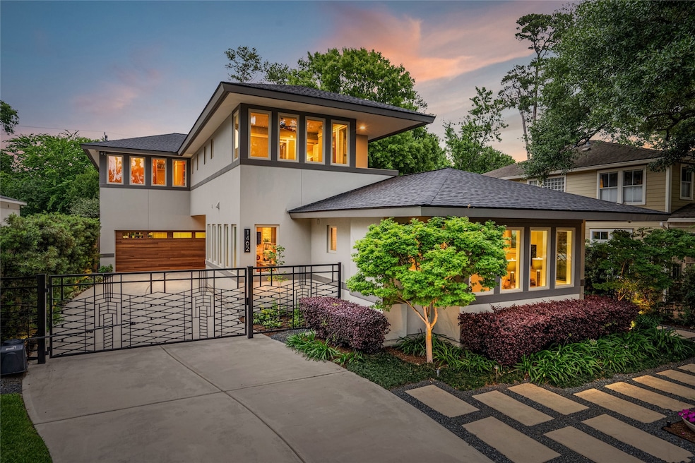 1462 Sue Barnett Dr, Houston, TX 77018 - photo 1