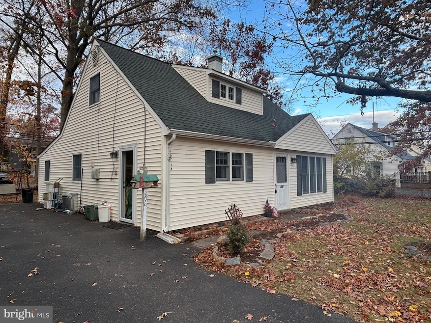 Coming Soon $325,000 • Co-Listing Agent