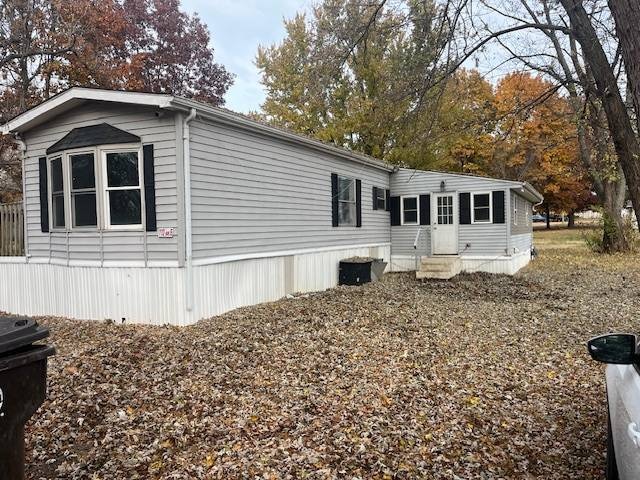 1085 Spring Bay Rd unit 148, East Peoria, IL 61611 - photo 1