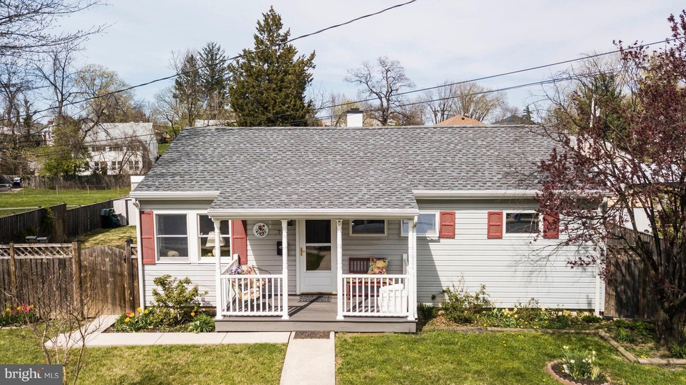 718 Raynor Ave, Catonsville, MD 21228 - photo 1