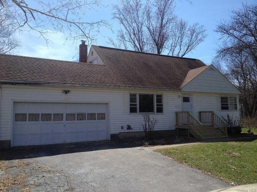 2 Willow Dr unit 1, Red Hook, NY 12571 - photo 1