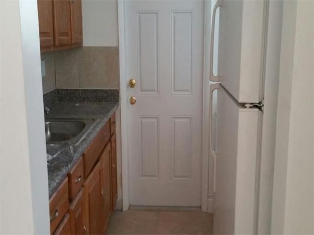 8321 Crespi Blvd unit 15, Miami Beach, FL 33141 - photo 1