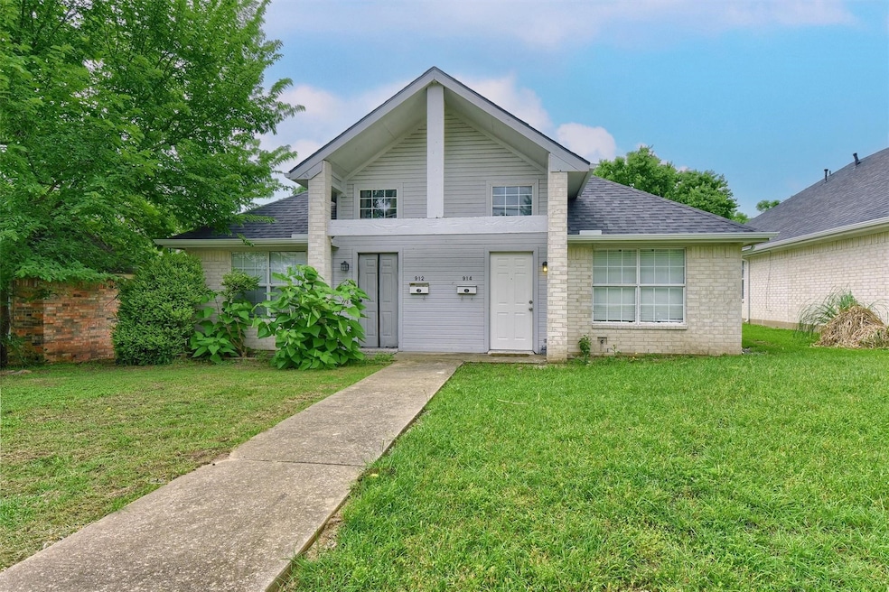 For Rent $1,400/month