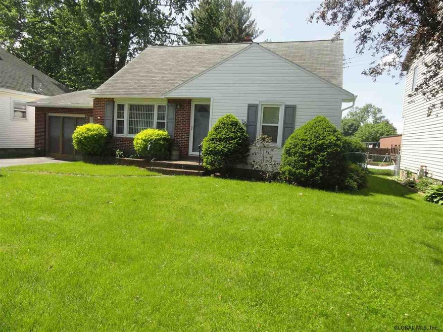 15 Craigie Ave, Schenectady, NY 12302 - photo 1