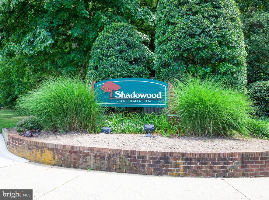 11656 Stoneview Square unit 2B, Reston, VA 20191 - photo 1