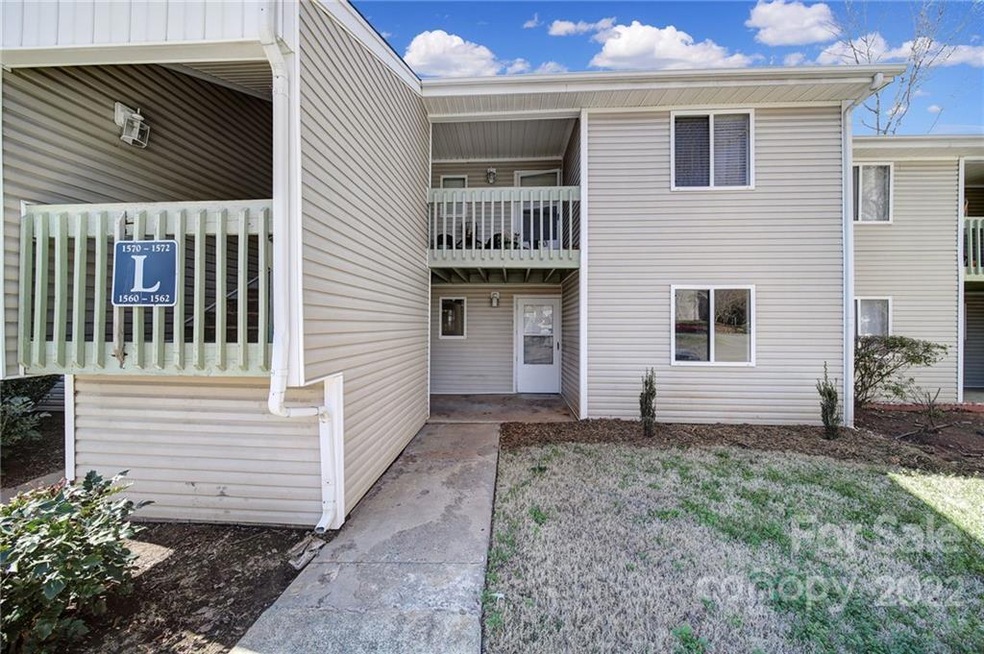 1562 Eagles Place unit L103, Rock Hill, SC 29732 - photo 1