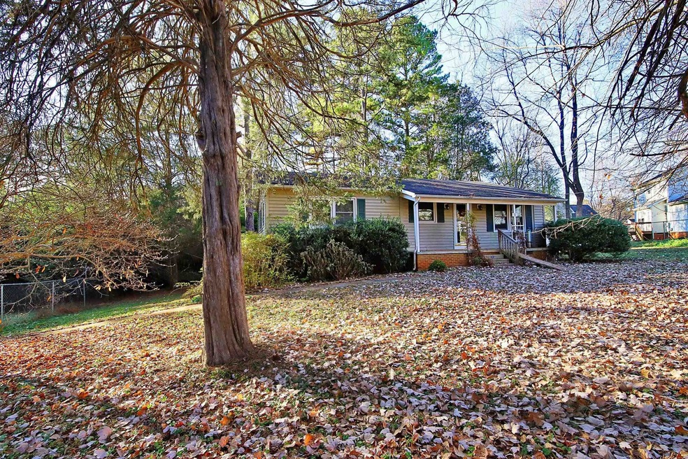 51 Thrift St, Pittsboro, NC 27312 - photo 1