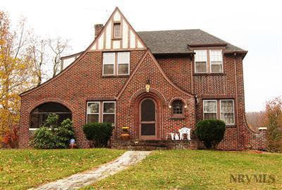 49 Upland Dr, Pulaski, VA 24301 - photo 1