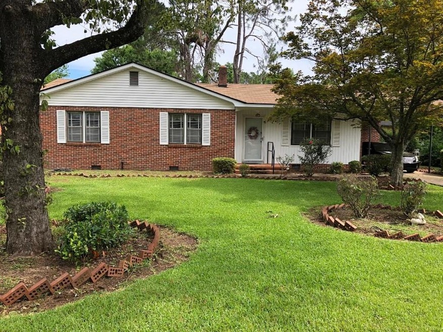 1705 W Whitney Ave, Albany, GA 31707 - photo 1