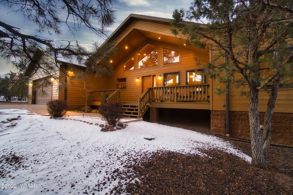 1070 E Pine Oaks Drive