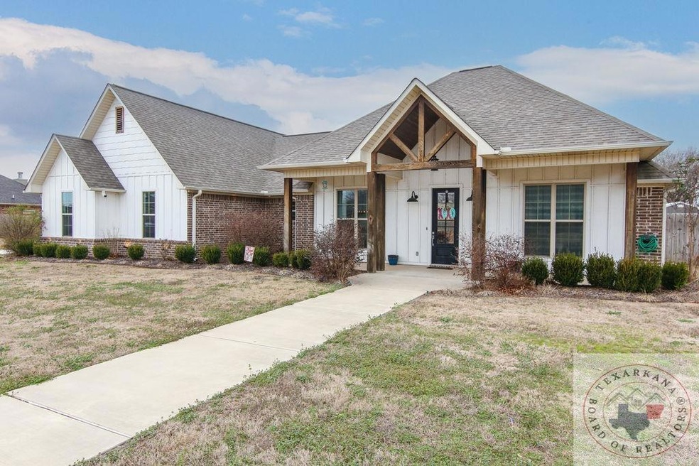 24 Steeple View, Texarkana, TX 75503 - photo 1