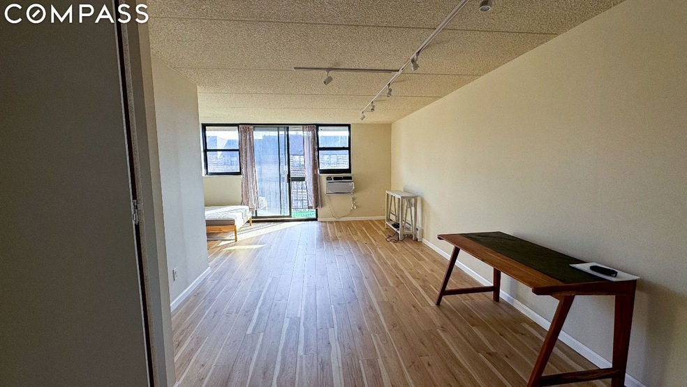137-77 45th Ave unit 7F, Flushing, NY 11355 - photo 1