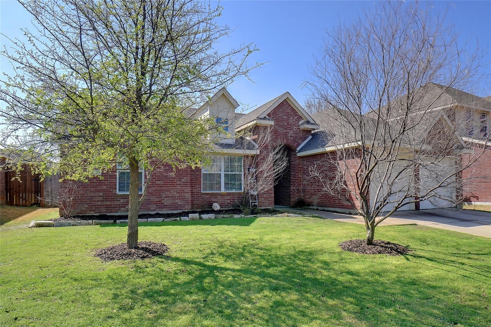 2704 Clubhouse Dr, Denton, TX 76210 - photo 1