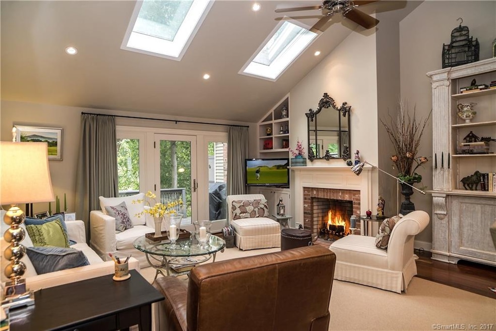 11 Coulter St unit 17, Old Saybrook, CT 06475 - photo 1