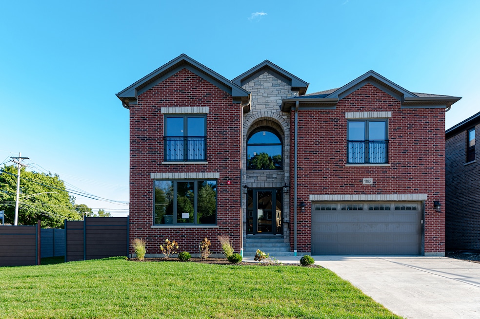 Sold $940,000 • Co-Listing Agent