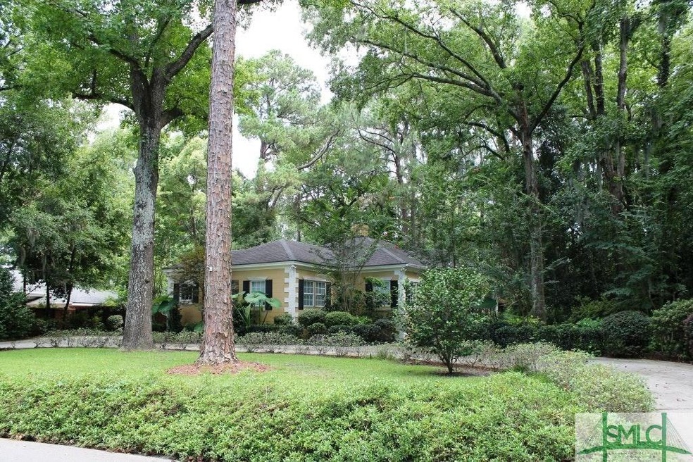 Home is set back on oversized lot, amazing circle 