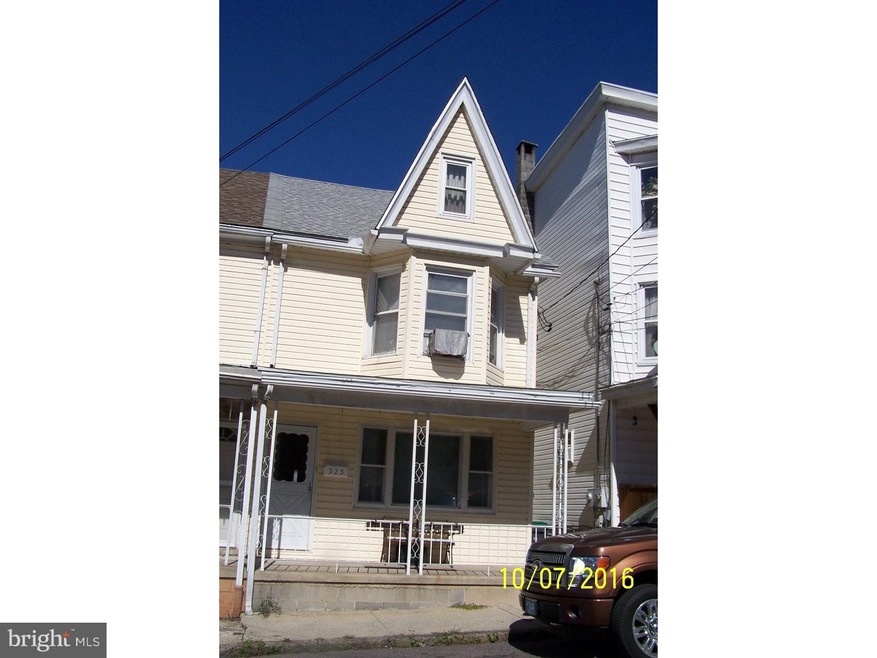 323 Hazle St, Tamaqua, PA 18252 - photo 1