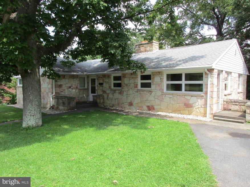 175 Johnsons Mill Rd, Berkeley Springs, WV 25411 - photo 1