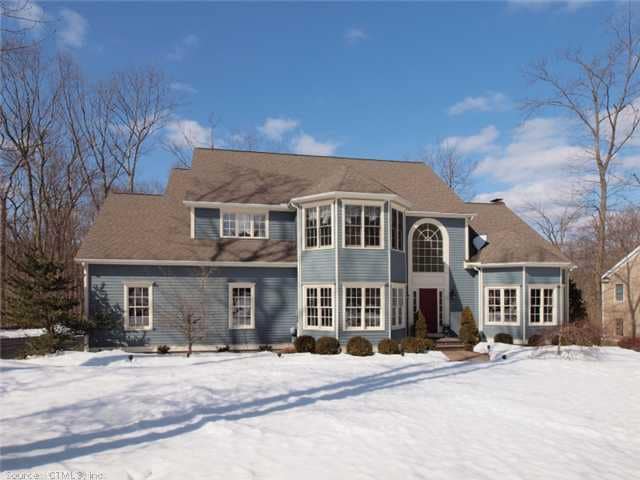 15 Canterbury Ln, Sandy Hook, CT 06482 - photo 1