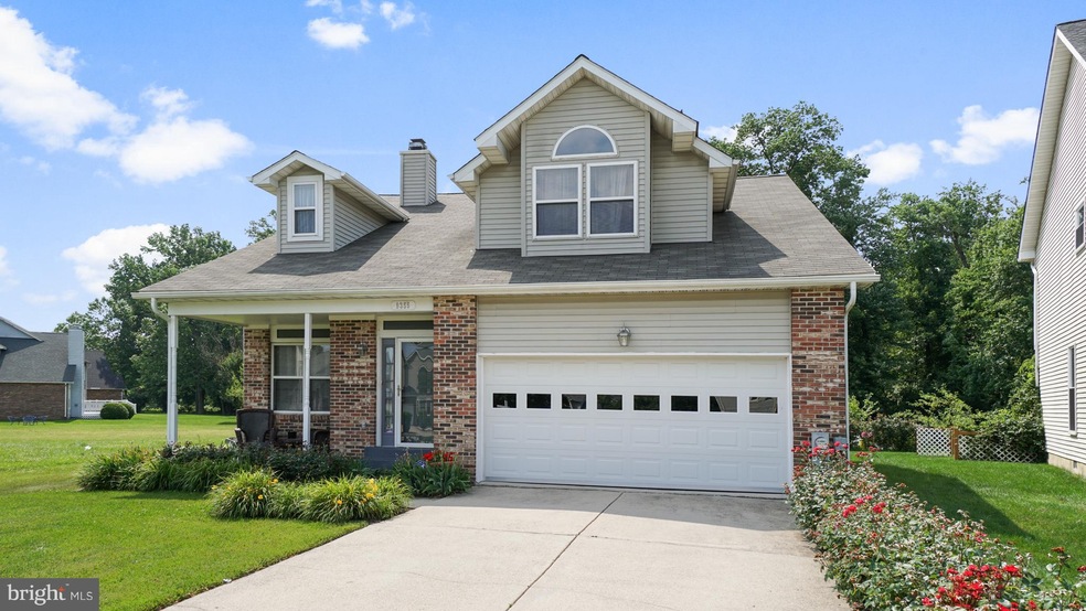 9355 Creekview Dr, Laurel, MD 20708 - photo 1