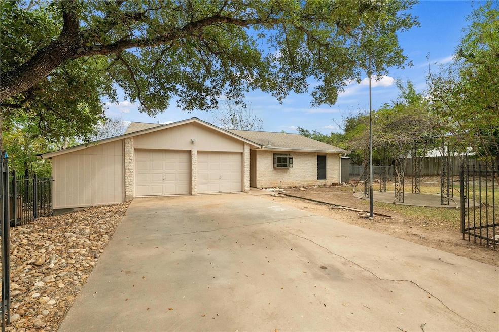 7103 Silvermine Dr, Austin, TX 78736 - photo 1