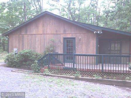 225 Cashew Ln, Gerrardstown, WV 25420 - photo 1