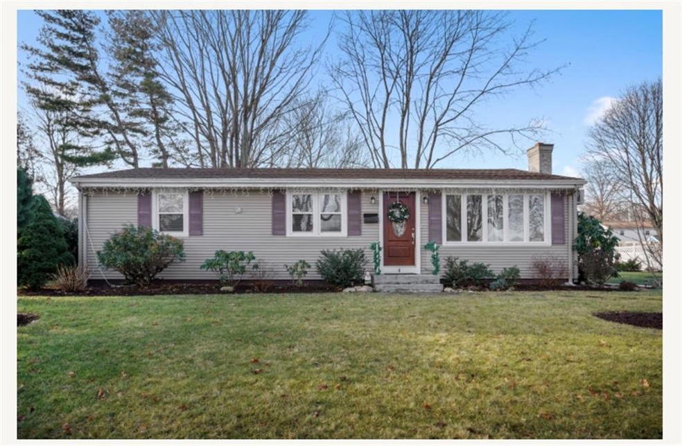 4 Wild Berry Dr, Cranston, RI 02920 - photo 1