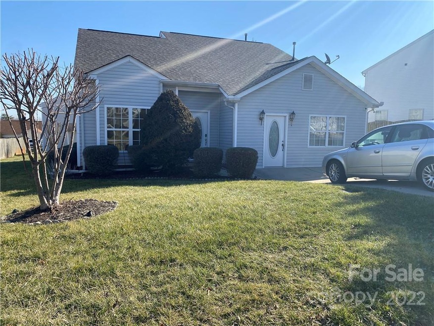 926 Ashland Ave unit 22, Statesville, NC 28677 - photo 1