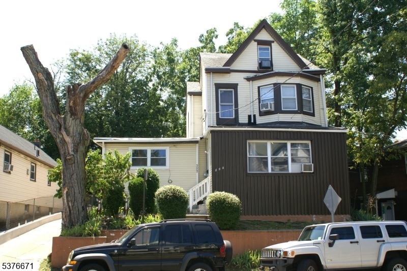 327 W Broadway, Paterson, NJ 07522 - photo 1