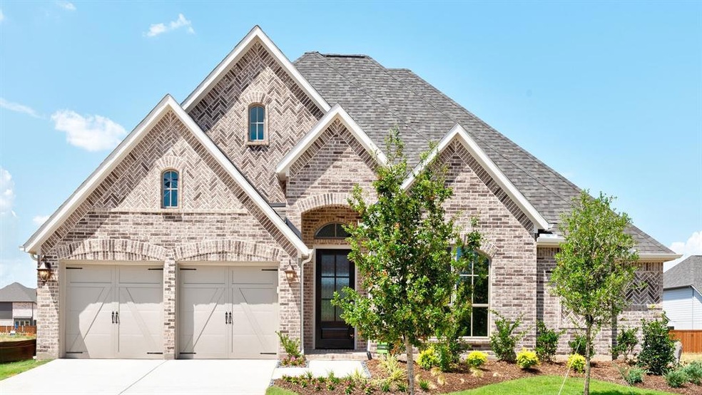 905 Elmwood Ave, Denton, TX 76210 - photo 1