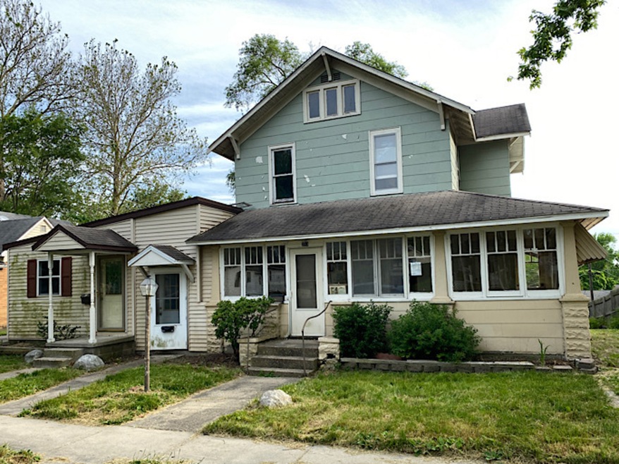 313 Willard Ave, Lincoln, IL 62656 - photo 1