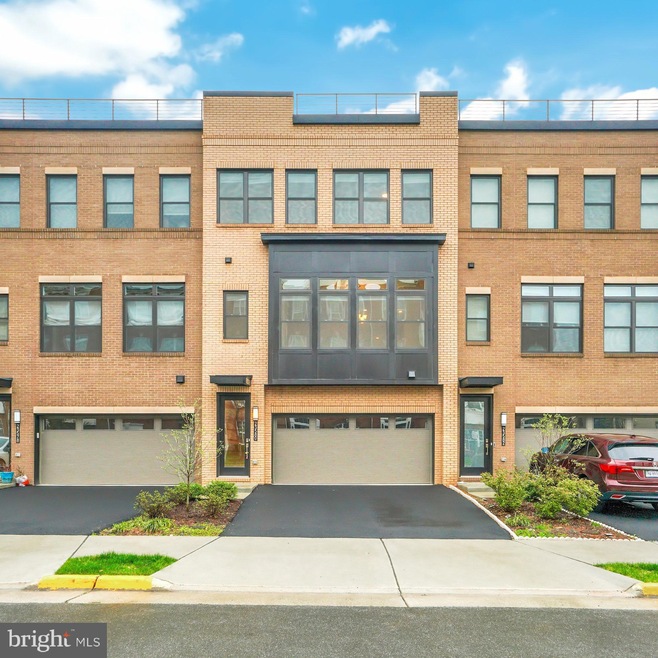 23580 Belvoir Woods Terrace, Ashburn, VA 20148 - photo 1