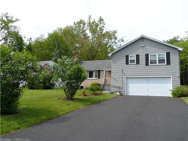 194 Brewster Rd, West Hartford, CT 06117 - photo 1