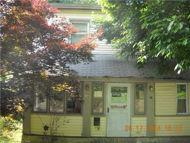 423 Waterville St, Waterbury, CT 06710 - photo 1
