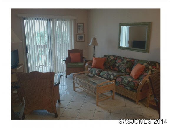 Tommy Bahama look condo